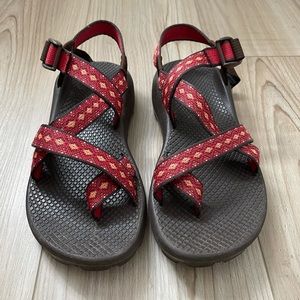 Women’s Chaco Sandals Size 7